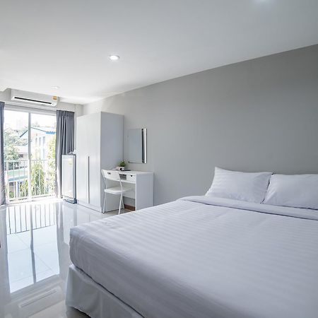S44Room Bangkok Luaran gambar