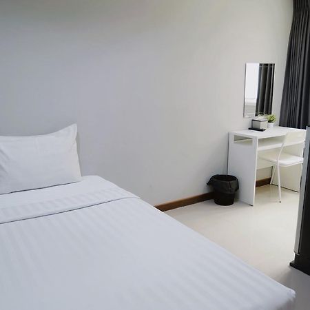 S44Room Bangkok Luaran gambar