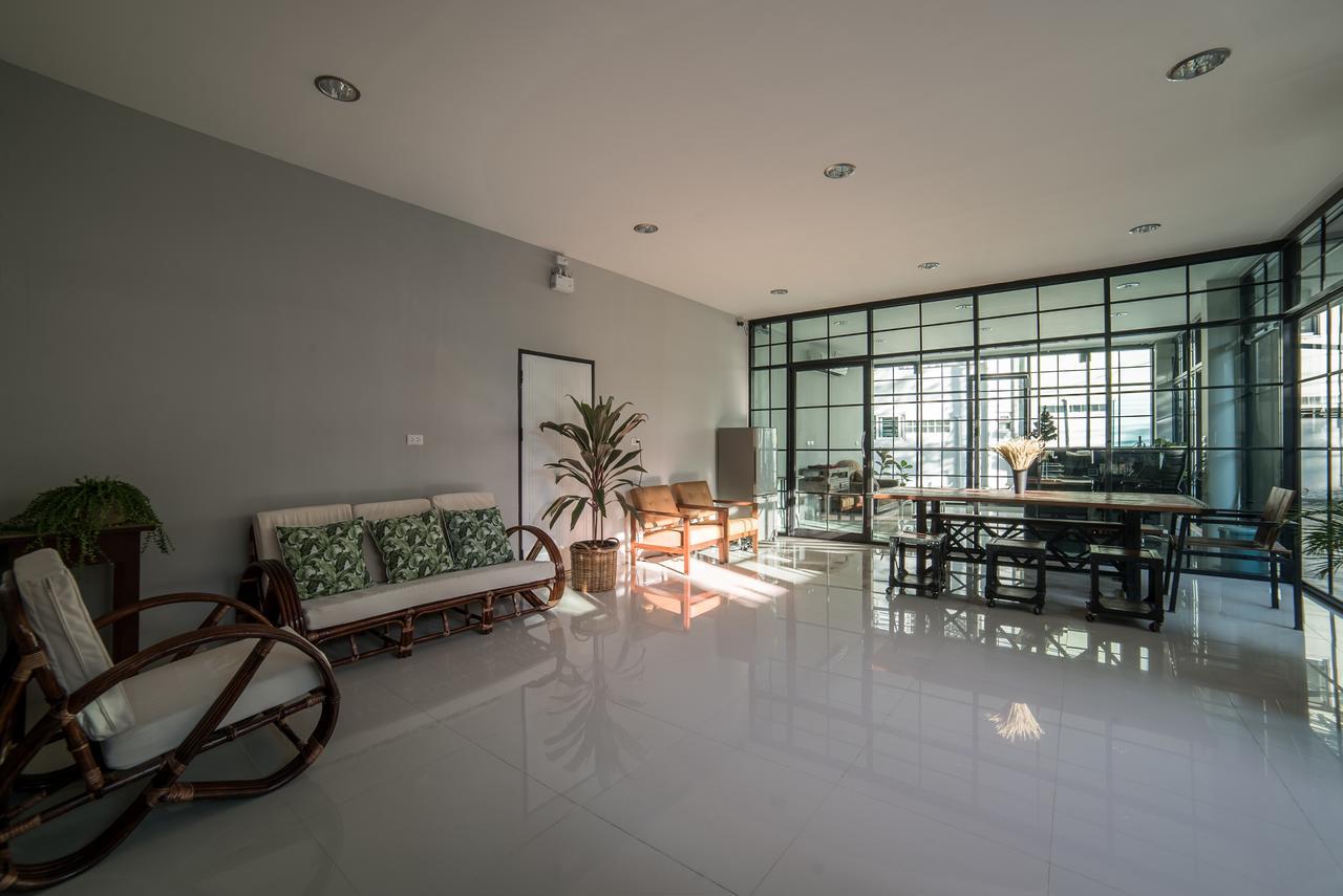 S44Room Bangkok Luaran gambar