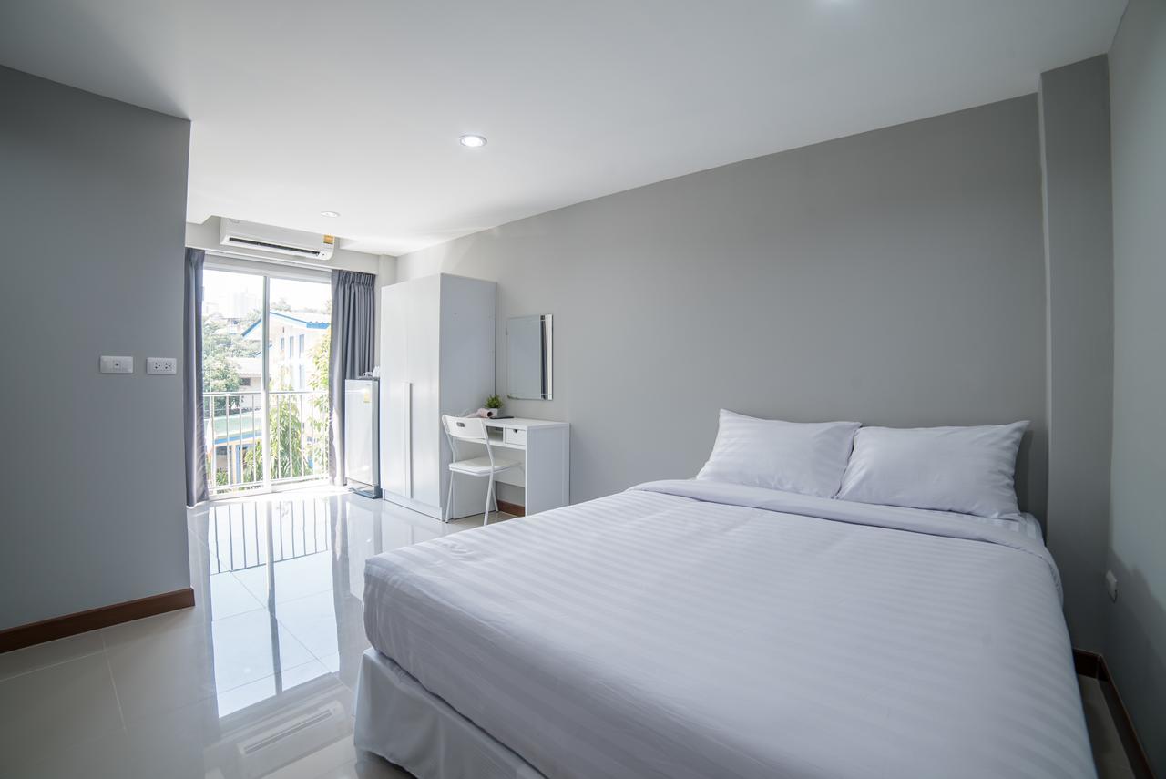 S44Room Bangkok Luaran gambar