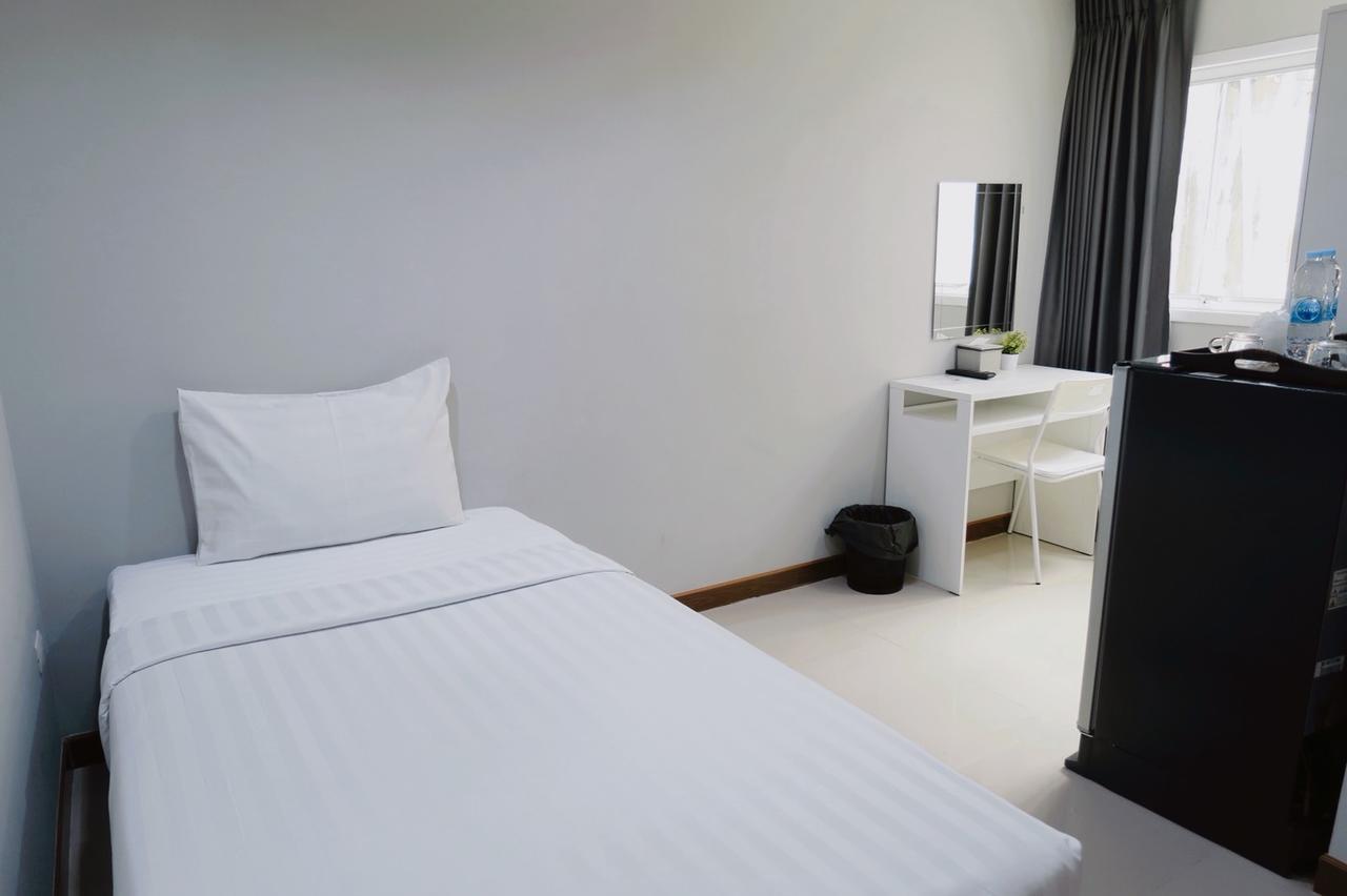 S44Room Bangkok Luaran gambar